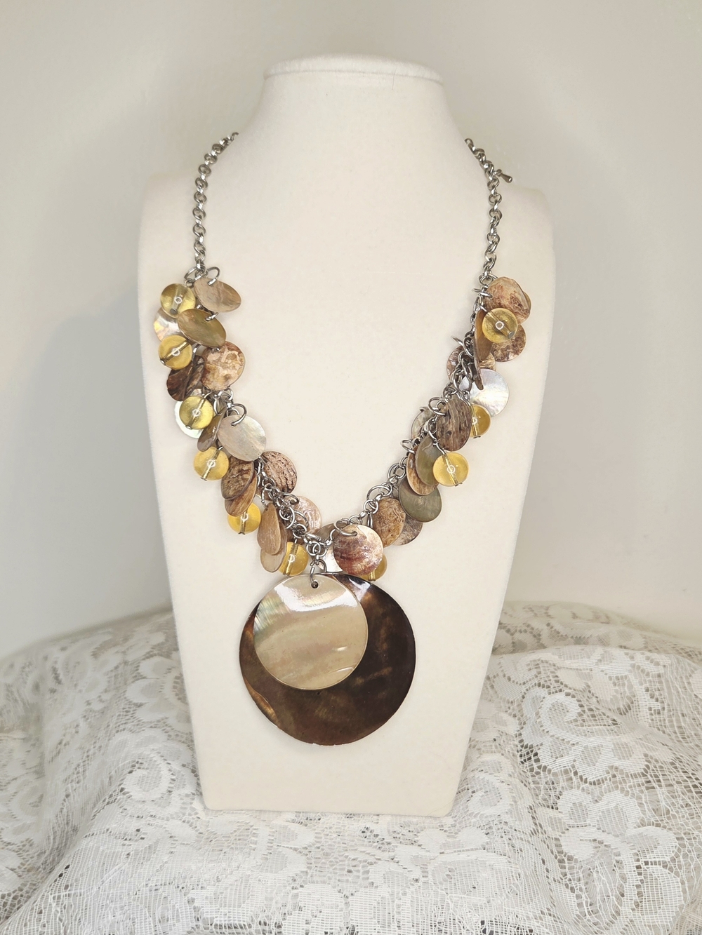 Source Unknown Brown and Yellow Shell Disc Pendant Necklace